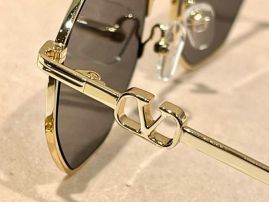 Picture of Valentino Sunglasses _SKUfw56828845fw